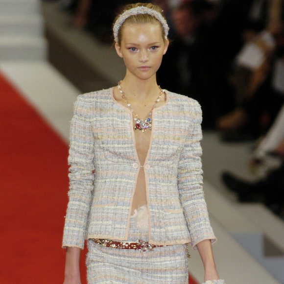 Chanel 2004 04A Nude-Beige Fantasy Tweed Sequin Jacket and Skirt